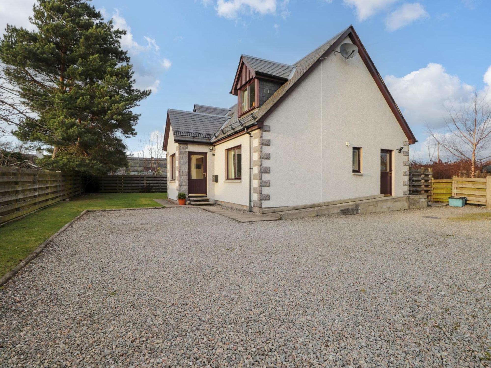 Bruach Gorm Cottage Grantown-on-Spey Exterior photo