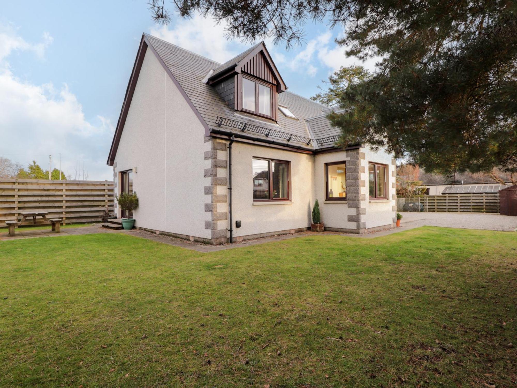 Bruach Gorm Cottage Grantown-on-Spey Exterior photo